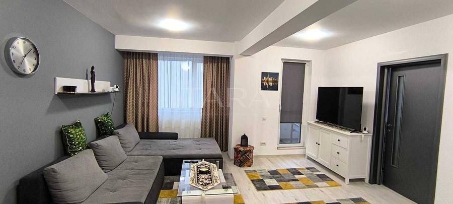 Apartament cu 3 camere decomandat, mobilat în Florești
