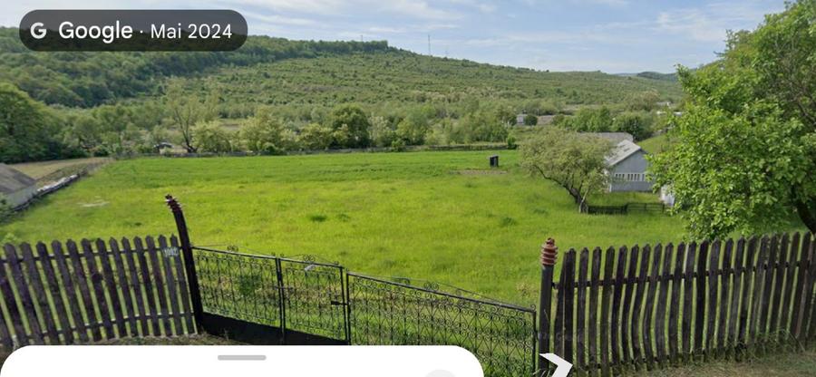 Teren Construcții intravilan de 3151 mp, în Mălini