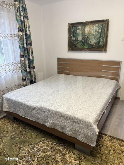 Casă cu 8 camere cu Teren 400 Mp în Central