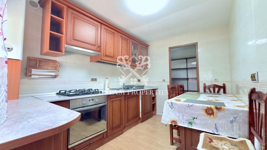Apartament cu o camera la casa, terasa, gradina, parcare, Bd. Muncii - 1