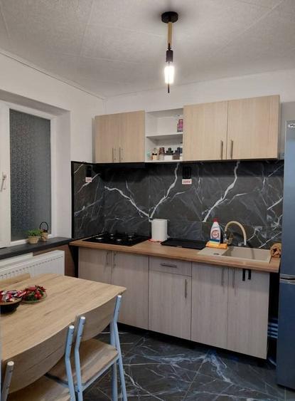 Casă cu Teren 40 Mp în Bariera Vâlcii
