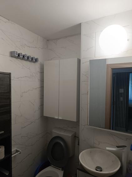 Apartament cu 3 camere în Mărăști