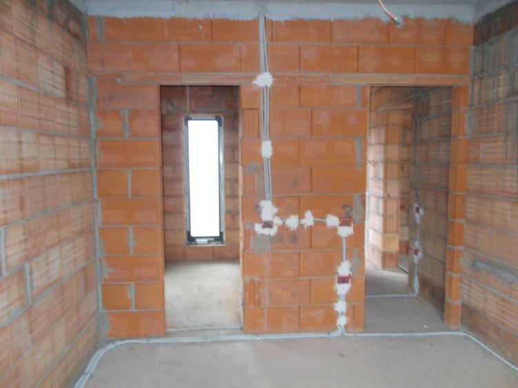 Duplex cu 3 camere cu Teren 310 Mp în Urseni