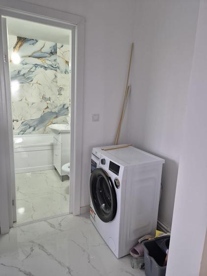 Inchiriez apartament 3 camere decomandat - 8