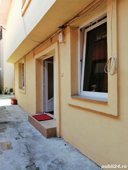 Apartament cu 4 camere decomandat în Central