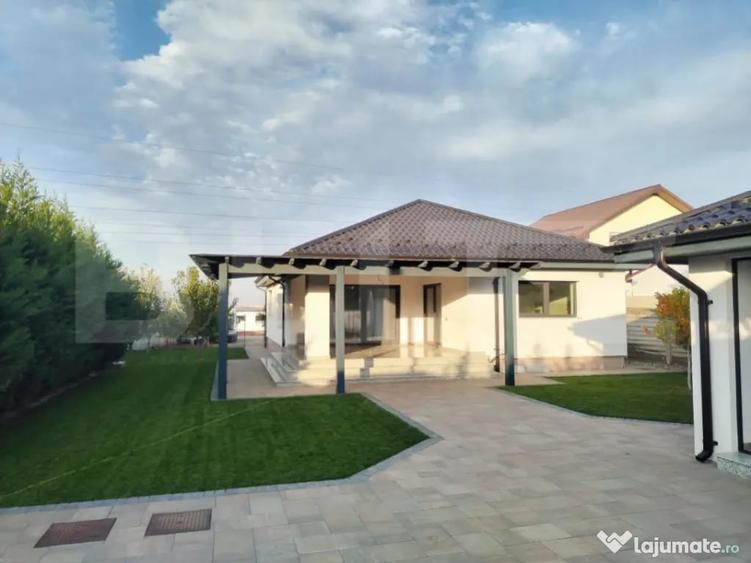 Casă cu 4 camere cu Teren 1000 Mp în Central