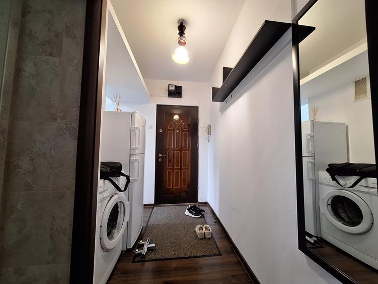 Apartament cu 2 camere semidecomandat, mobilat în Circumvalațiunii