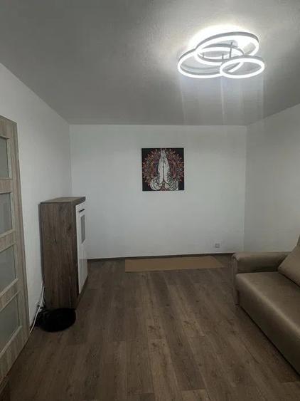Apartament cu 2 camere decomandat, mobilat în Ștefan cel Mare
