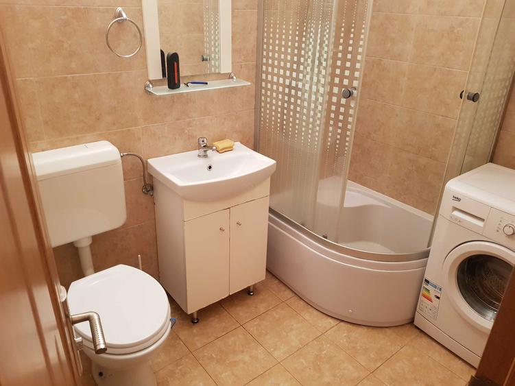 Garsonieră decomandată în Exterior Vest