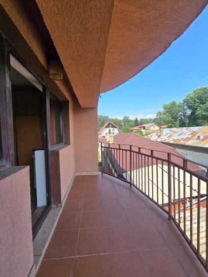 Casă individuală cu 6 camere cu Canalizare în Cernica