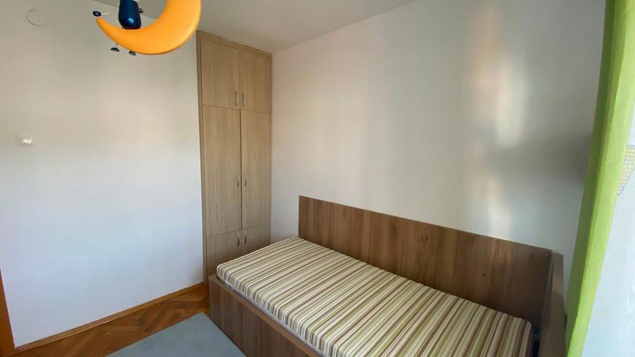 Apartament cu 3 camere decomandat în Grigorescu