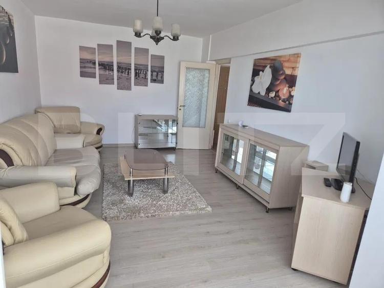 Apartament cu 2 camere decomandat, mobilat în Decebal