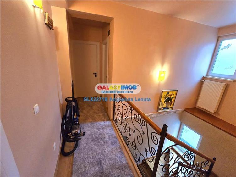 Casă cu 4 camere cu Garaj în Prelungirea Ghencea