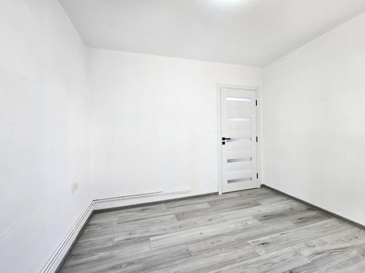 Apartament cu 2 camere semidecomandat în Aurel Vlaicu