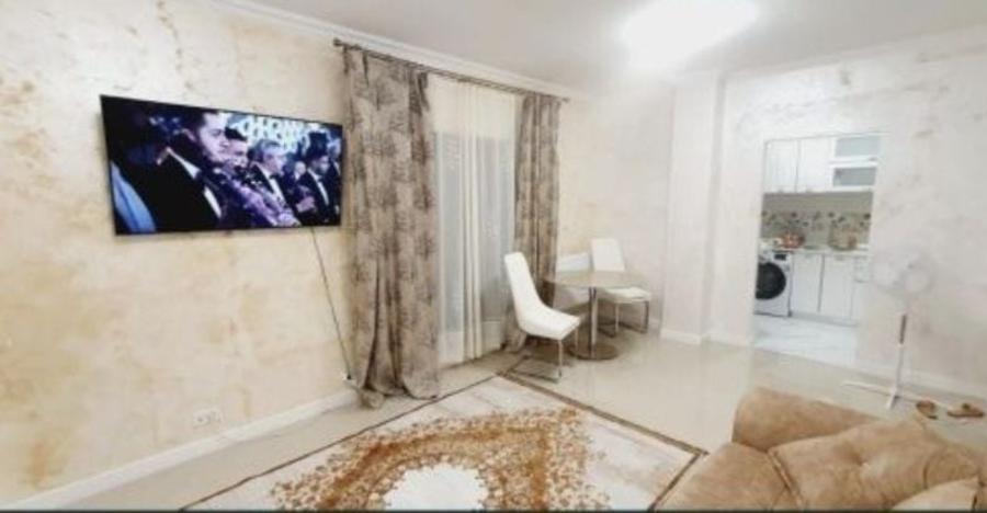 Apartament cu 2 camere decomandat în Exterior Vest