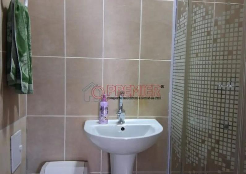 Garsonieră decomandată, mobilată în Cantemir