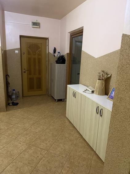 Apartament cu 3 camere decomandat în Săsar