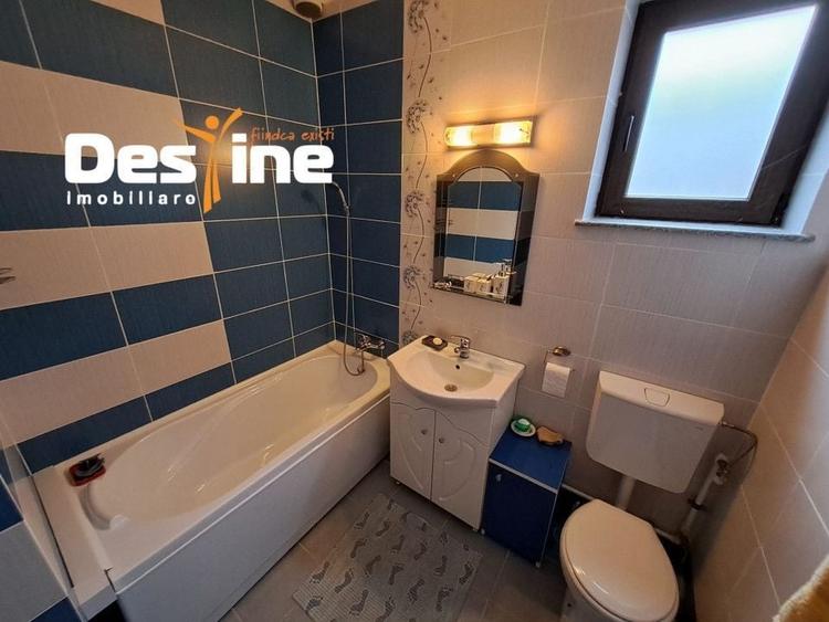 Casă individuală cu 4 camere cu Canalizare în Bogonos