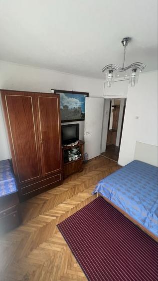 Apartament cu 2 camere decomandat în Aradului