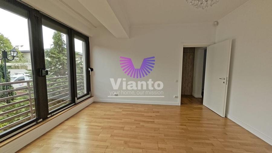 Apartament cu 2 camere semidecomandat, mobilat în Central