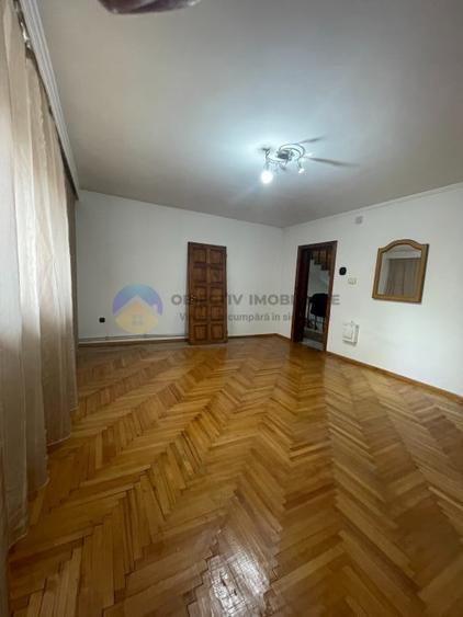 Casă cu 6 camere cu Canalizare în Alexandru cel Bun