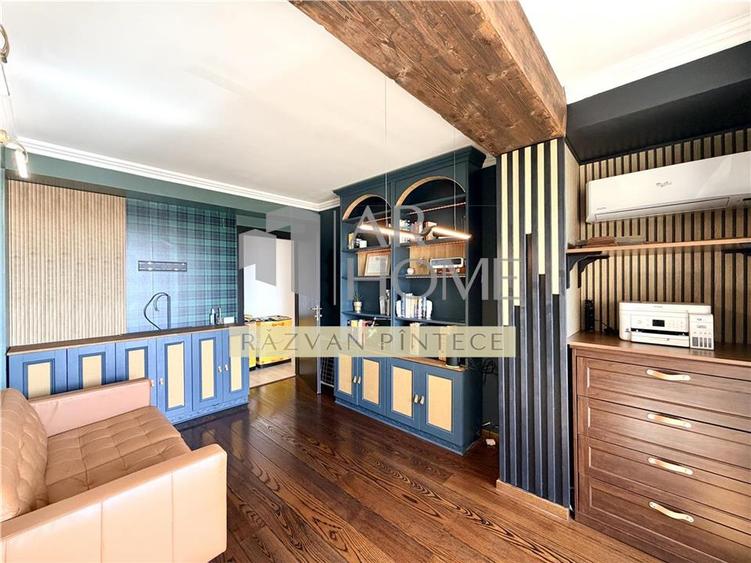 Apartament cu 3 camere decomandat, mobilat în Ultracentral