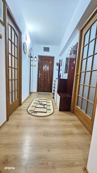 Apartament cu 2 camere decomandat în Micro 17