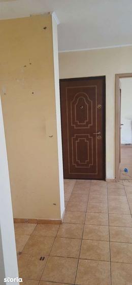 Apartament cu 2 camere în Decebal