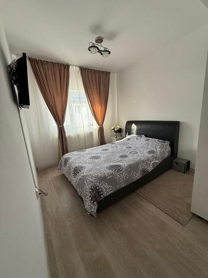 Casă cu 4 camere în Rahova