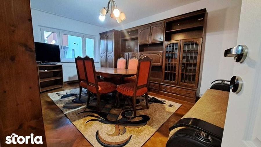 Apartament cu 4 camere în Mărăști