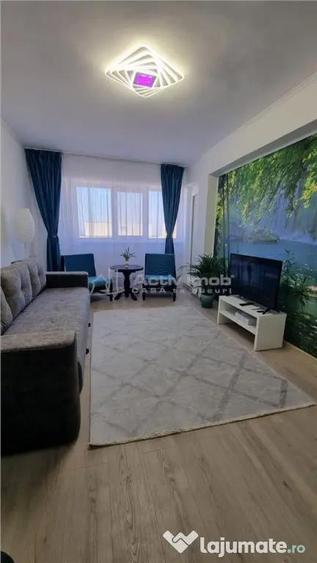 Garsonieră decomandată în Micro 20