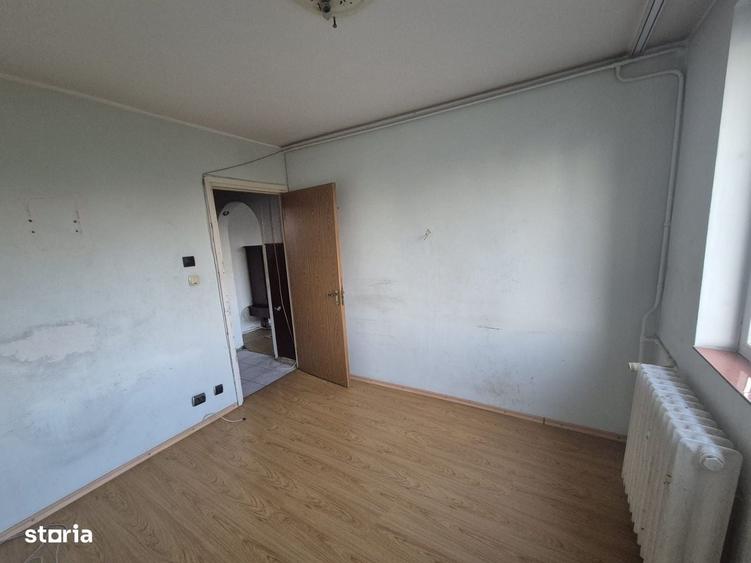apartament 3 camere langa Metrou 1 Decembrie - 8