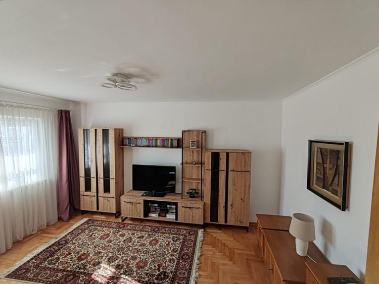 Apartament cu 2 camere decomandat, mobilat în Județean