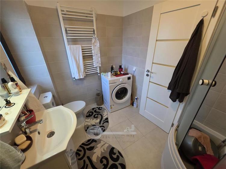Apartament cu 3 camere decomandat, mobilat în Popas Păcurari