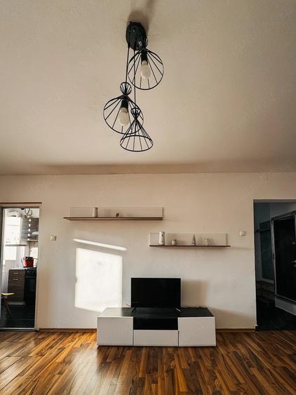 Garsonieră decomandată în Central