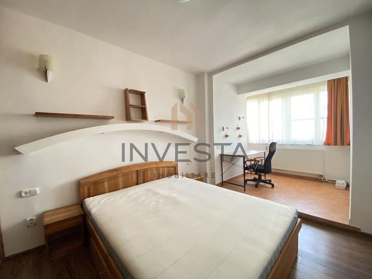 Apartament cu 4 camere semidecomandat, mobilat în Zorilor