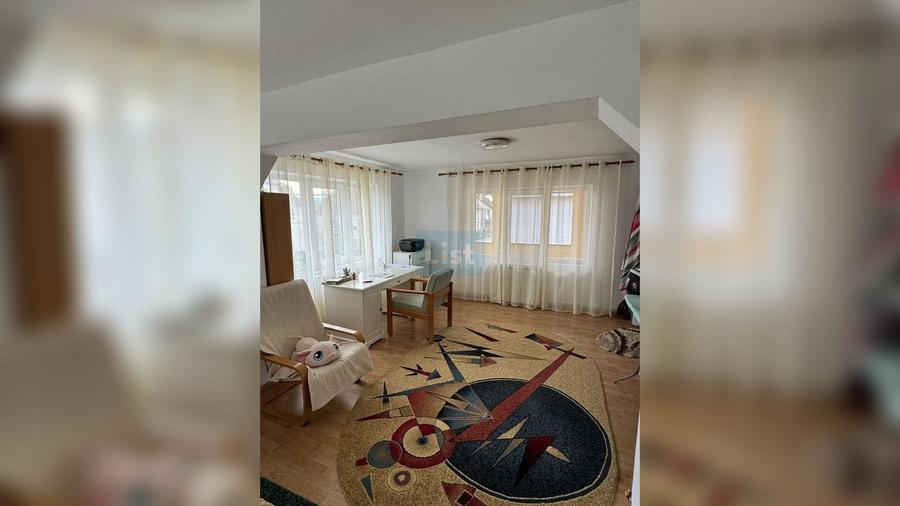 Casă cu 5 camere cu Teren 483 Mp în Unirea