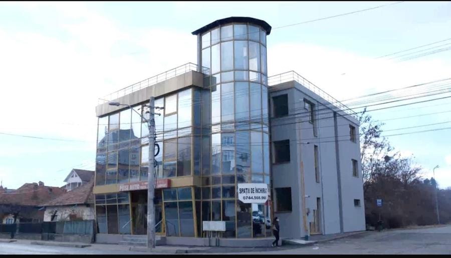 Apartament cu 2 camere decomandat în Exterior Vest