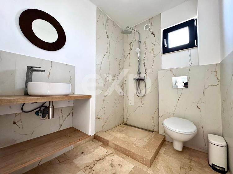 Duplex cu 5 camere cu Canalizare în Clinceni