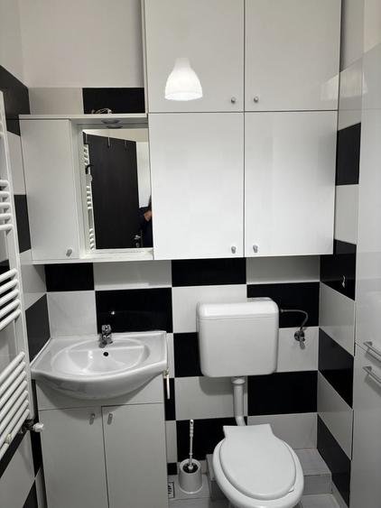 Garsonieră decomandată în Dobroești