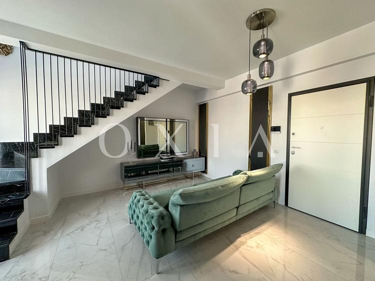 Penthouse cu 4 camere decomandat, mobilat în Giroc
