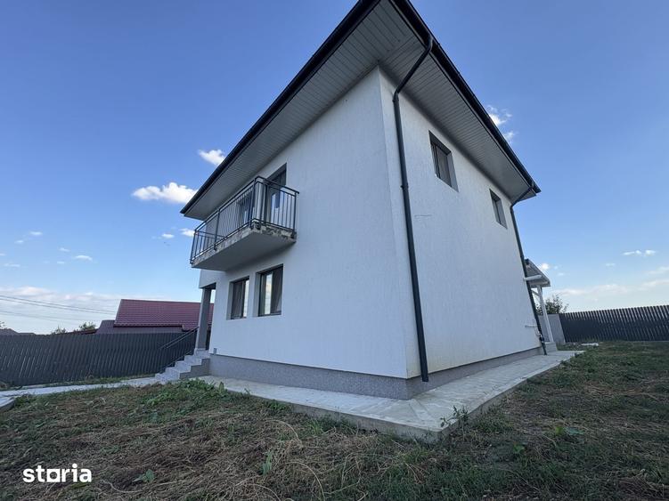 Casă cu 4 camere cu Teren 465 Mp în Miroslava