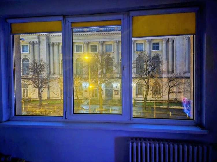 Apartament cu 2 camere decomandat în Sala Palatului
