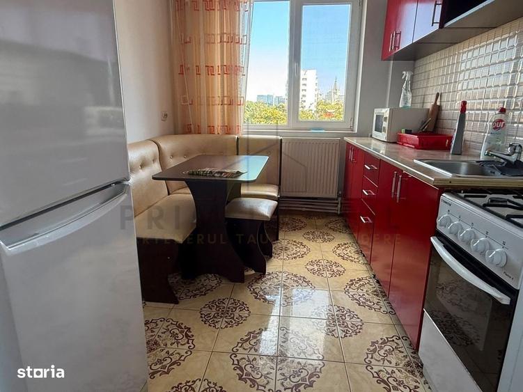 Apartament cu 3 camere în Alexandru cel Bun