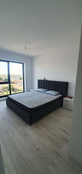 Apartament cu 2 camere decomandat în Vest