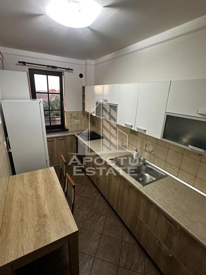 Apartament cu 2 camere decomandat, mobilat în Ronaț