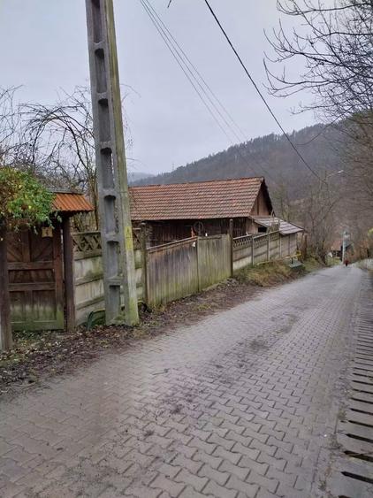 Casă cu 3 camere în Central