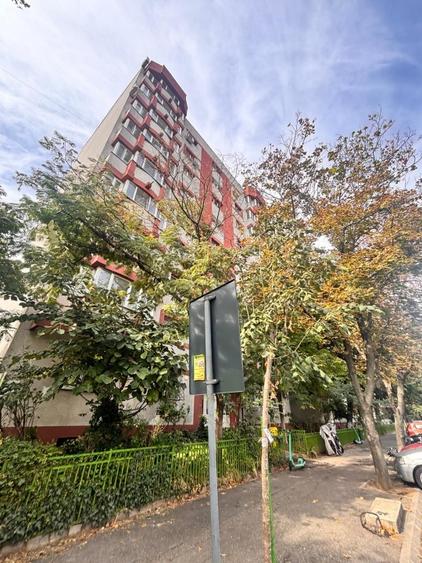 Garsonieră decomandată în 13 Septembrie