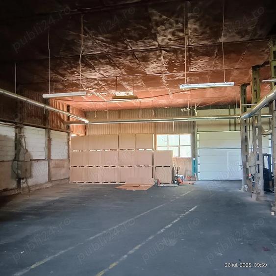 Spațiu comercial, de 1,800 mp, în Industrială