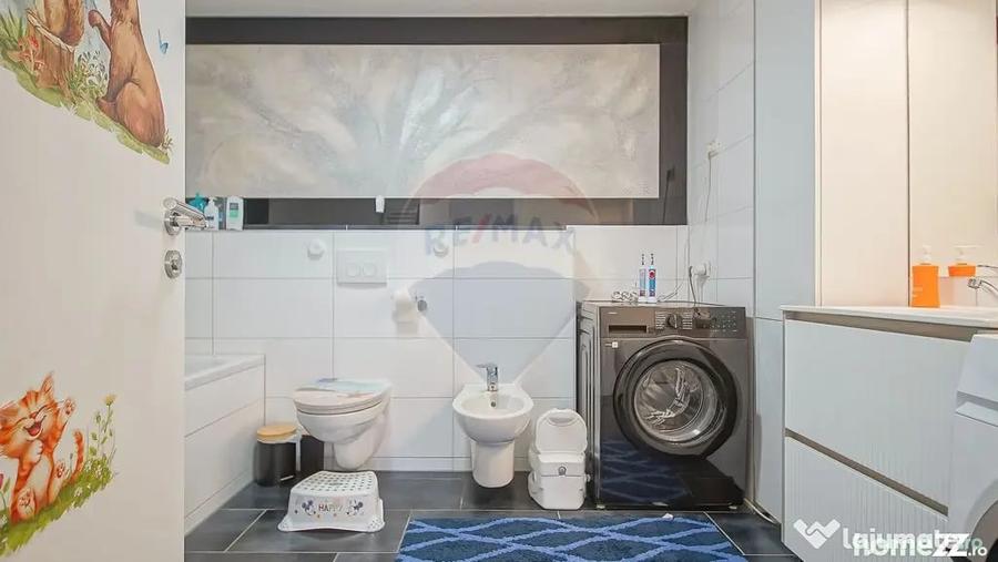 Apartament cu 3 camere decomandat în Cristian